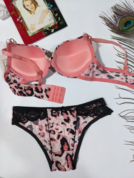 Elegant Thin Pad Printed Bra Set
