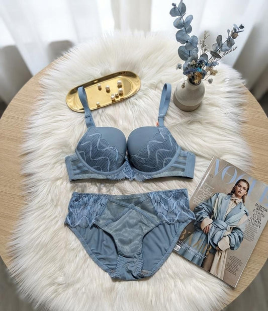 Embroidered Lace Lingerie Set in Pakistan – Safaa.pk
