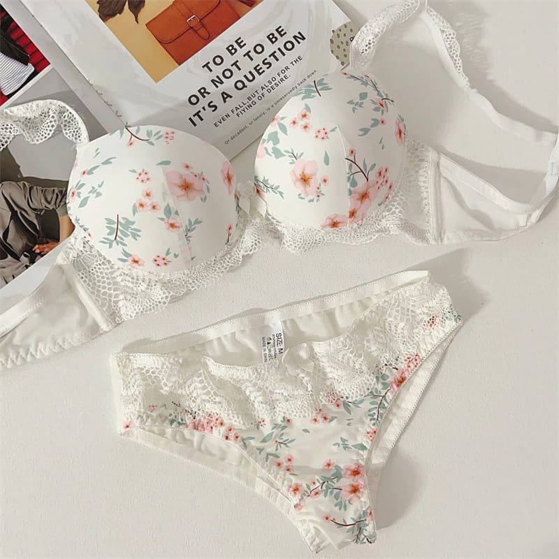 Stylish Floral Design Padded Push-Up Lingerie Set (SPBS 15)