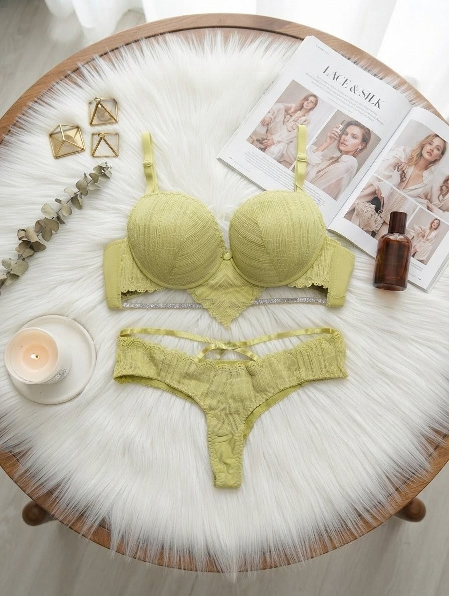 Lace Lingerie Set with Push-Up Bra in Pakistan – Safaa.pk