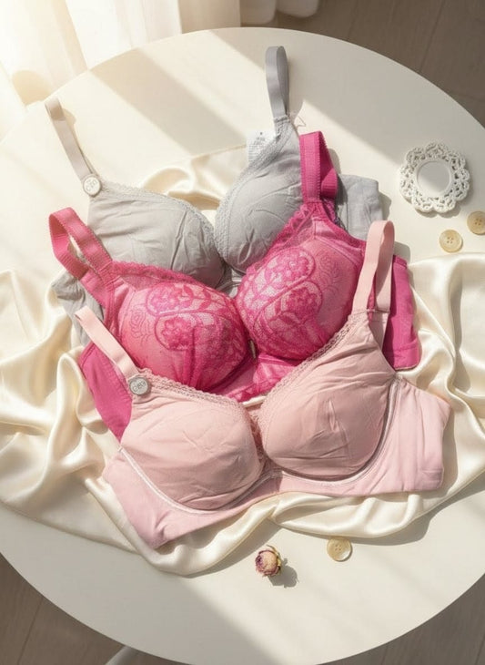 Pack of 3 padded bras with lace detailing in Pakistan