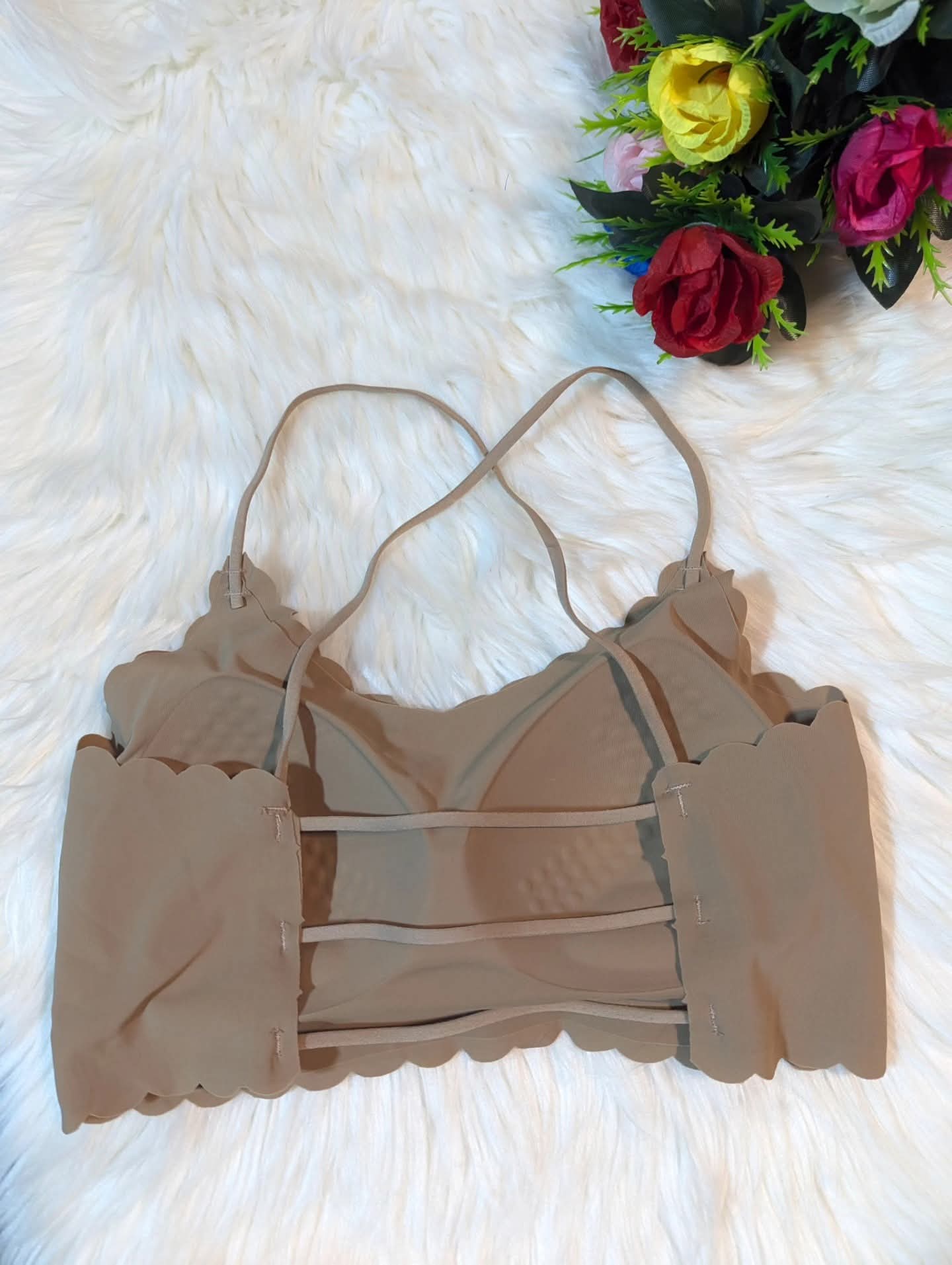 Seamless padded non-wired bralette for girls with stylish back design in black, white, and brown