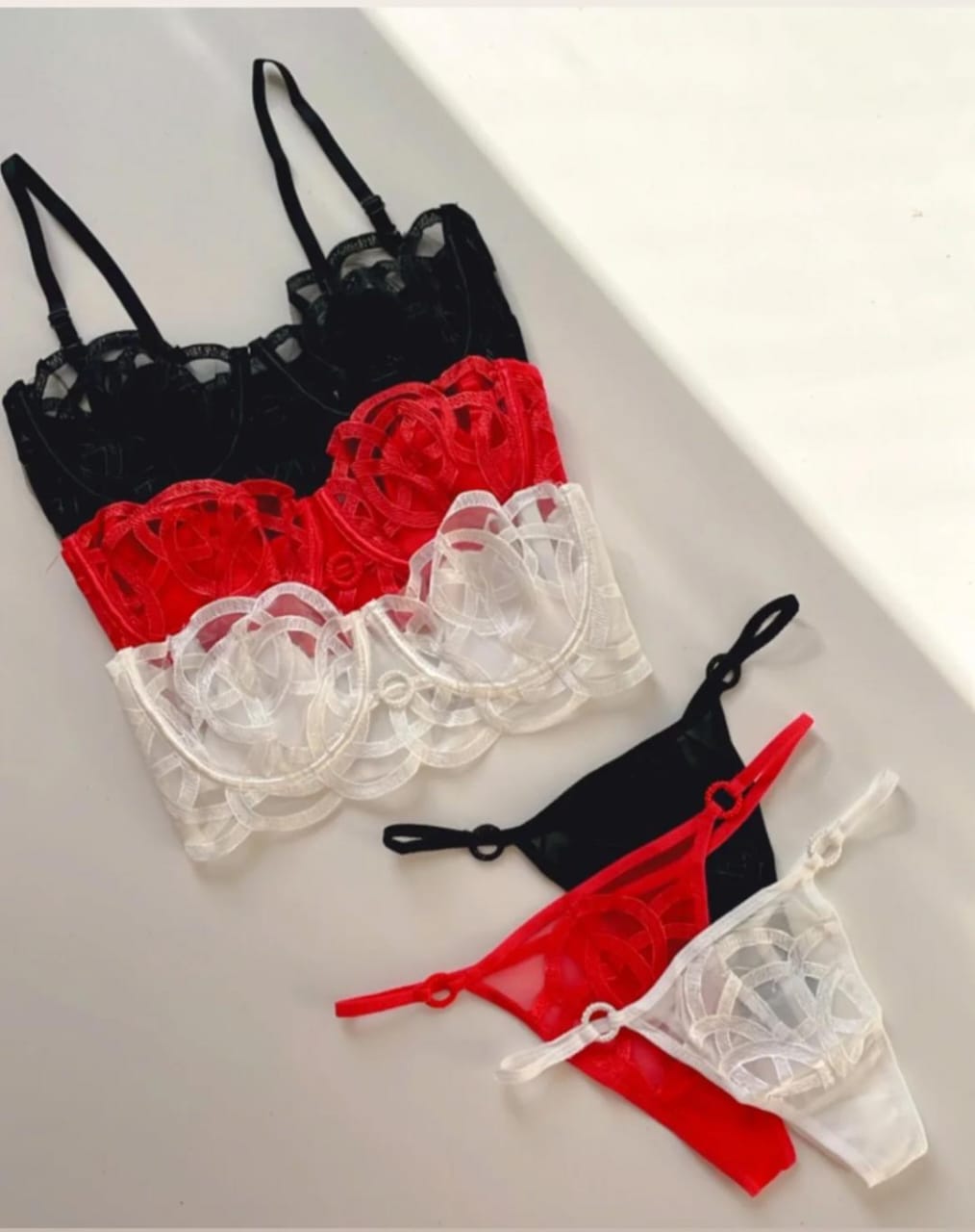 Elegant Thin Pad Lace Bra Set (SPBS 088)