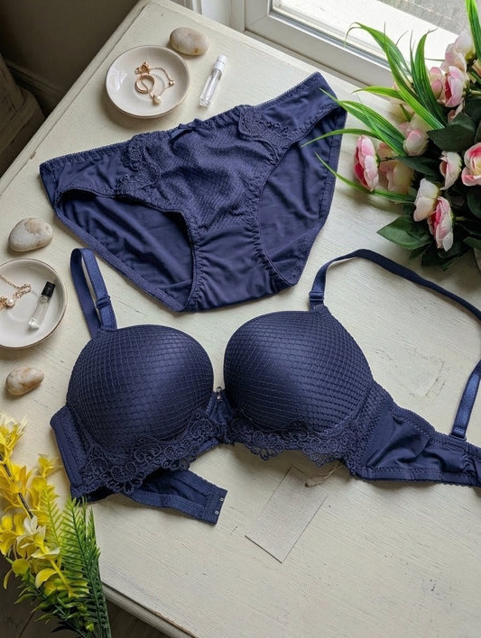 Cobra Texture Push-Up Bra & Panty Set