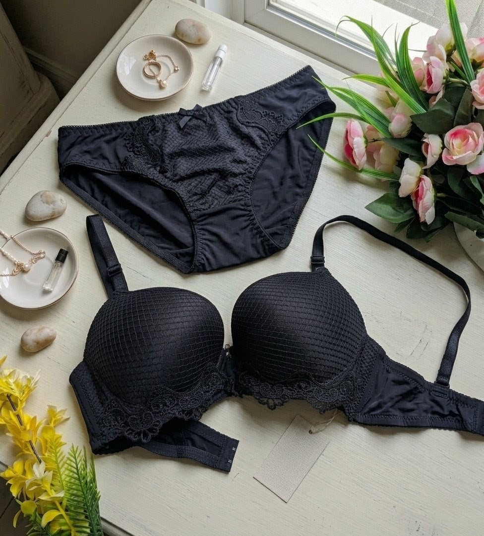 Cobra Texture Push-Up Bra & Panty Set
