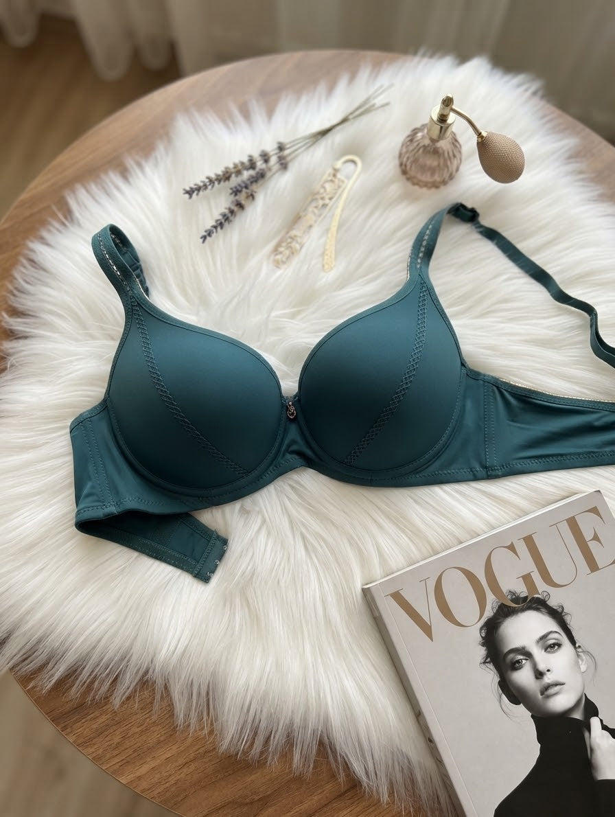 Contour Seam Padded Underwire Bra in Pakistan – Safaa.pk