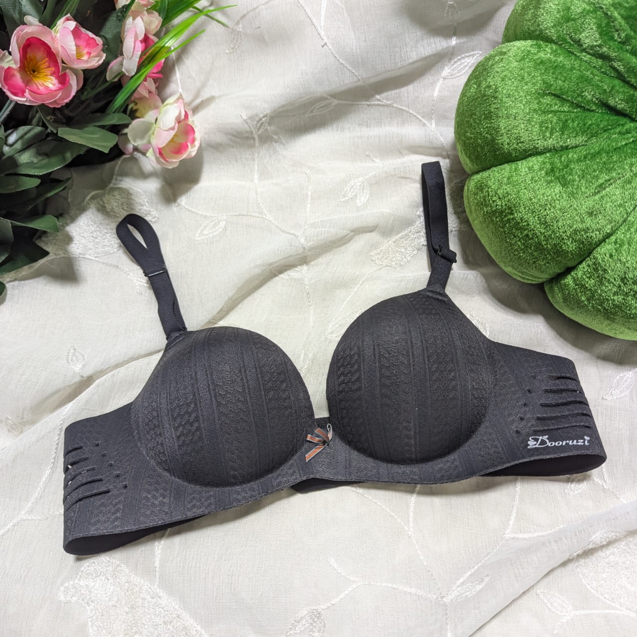 Luxurious Party Wear Double Padded Seamless Bra