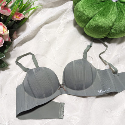 Luxurious Party Wear Double Padded Seamless Bra