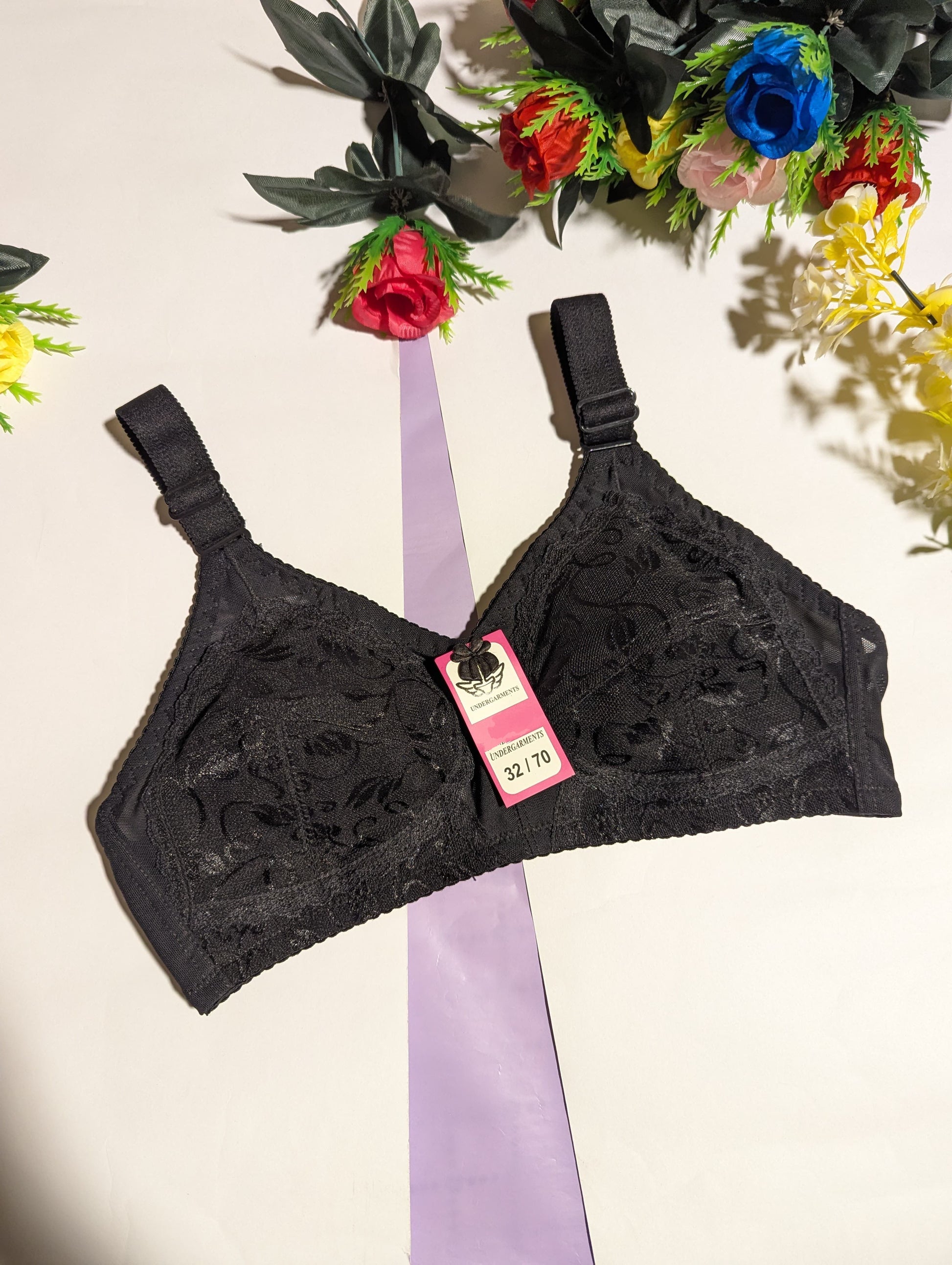 Experience summer comfort with a high-quality cotton Doreen bra