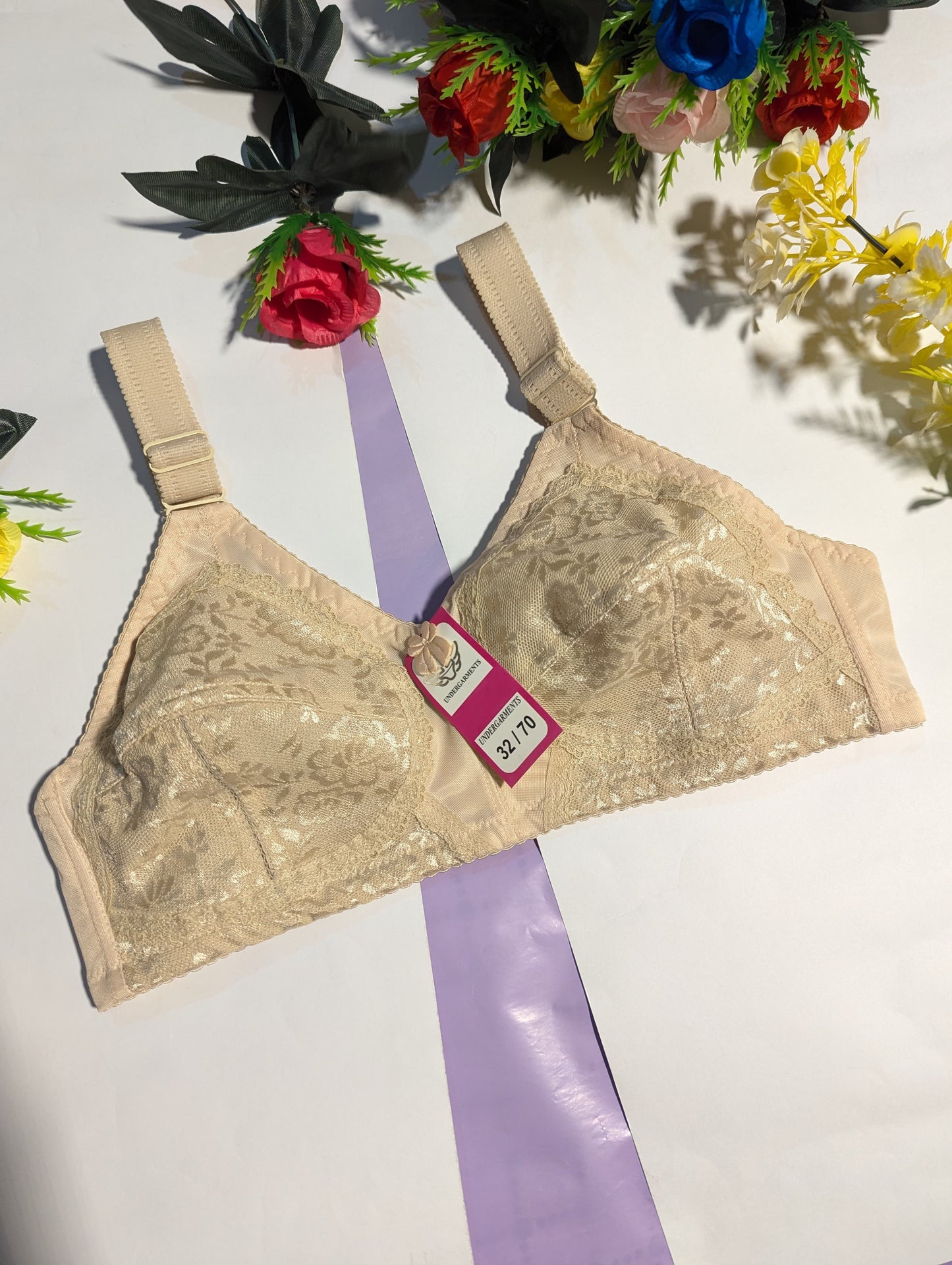 Experience summer comfort with a high-quality cotton Doreen bra