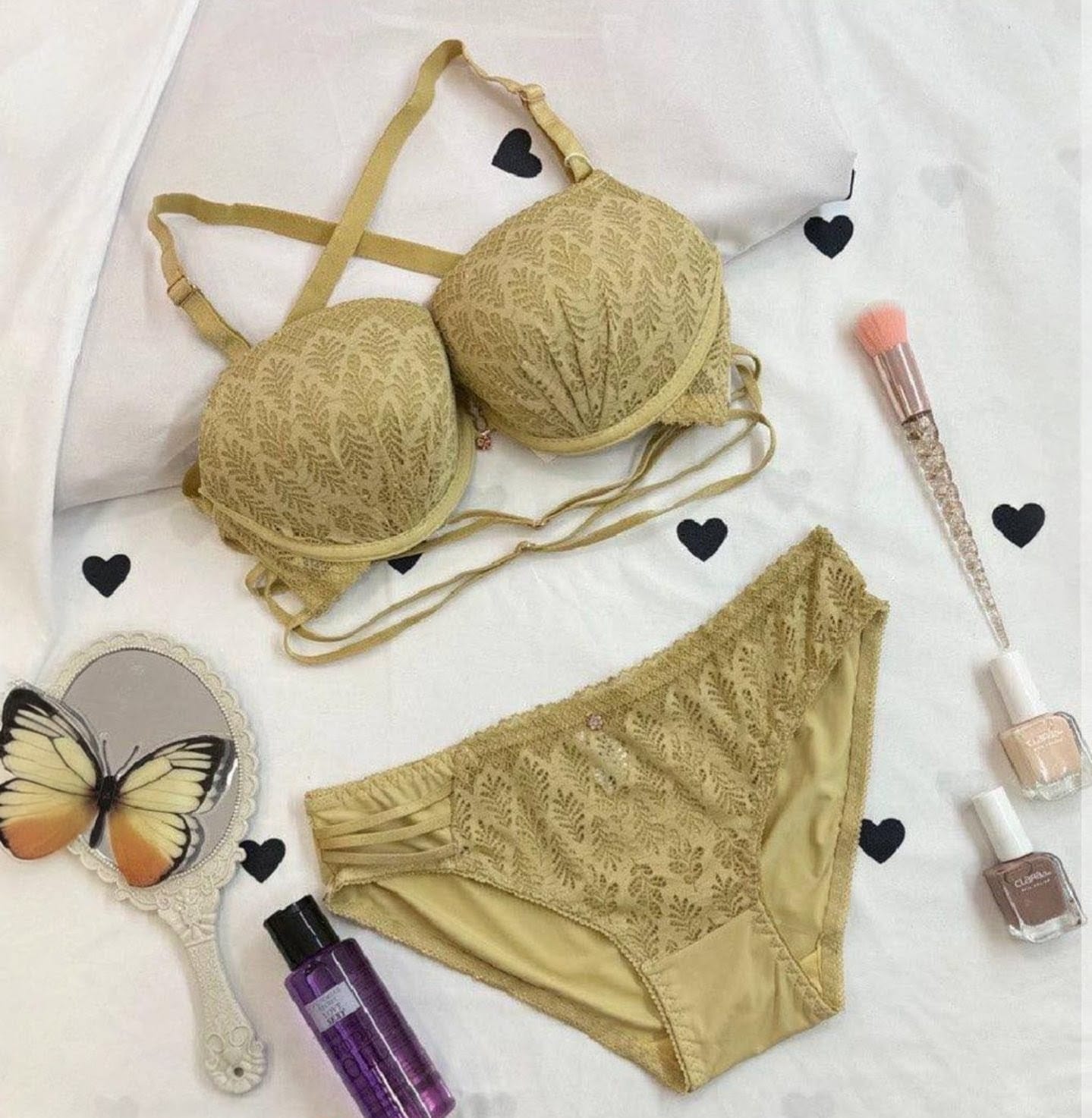 Front open double padded bra set in Pakistan – Safaa.pk