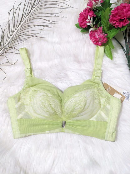 Enhance your look with a trendy net-design padded bra (CS 06)