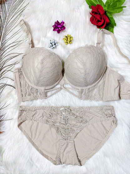 Elegant Wedding Thin Pad Bra Set (SPBS 0072)