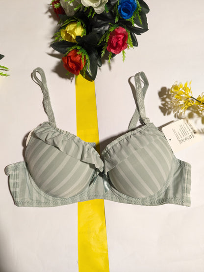 Soft Seamless Push-Up Bra – Support Meets Elegance (DPB 098)