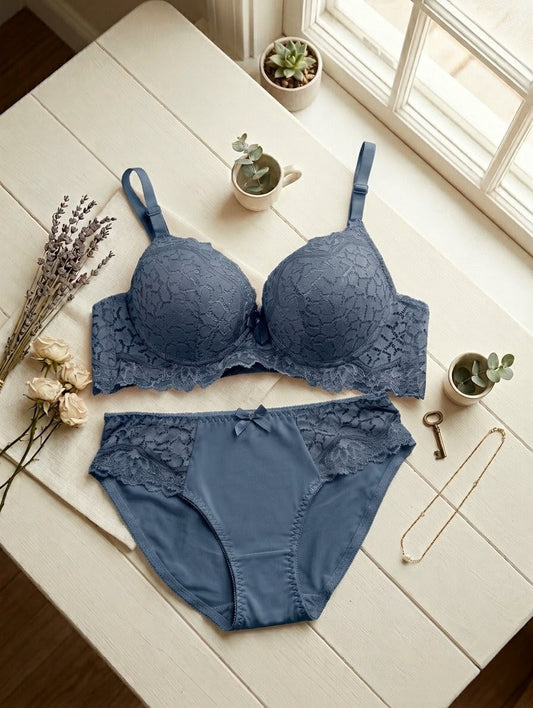 Lace Padded Underwire Bra Set in Pakistan – Safaa.pk