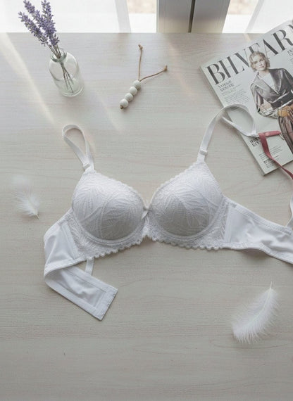 Lacy Leaf Padded Bra in Pakistan – Safaa.pk