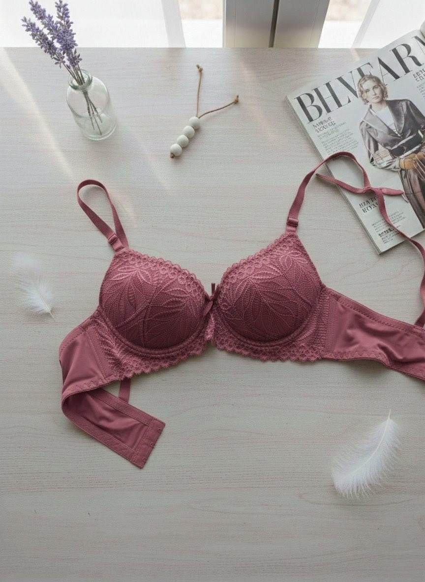 Lacy Leaf Padded Bra in Pakistan – Safaa.pk