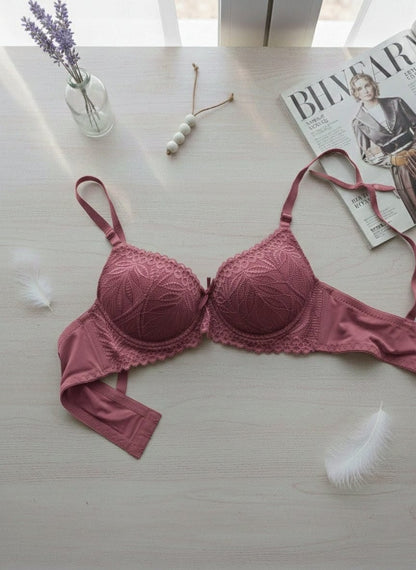 Lacy Leaf Padded Bra in Pakistan – Safaa.pk