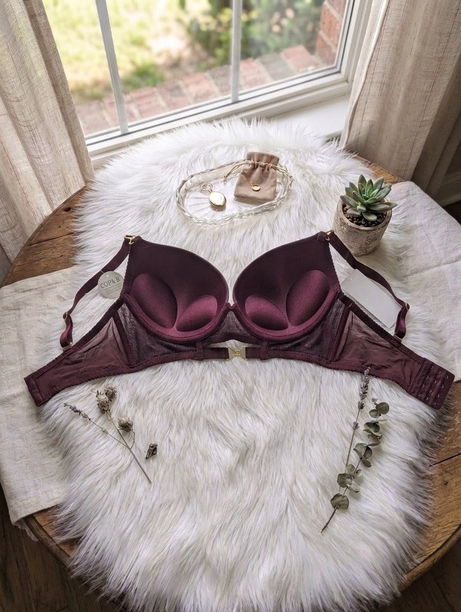 Leather look push up bra set with underwire support and matching panty