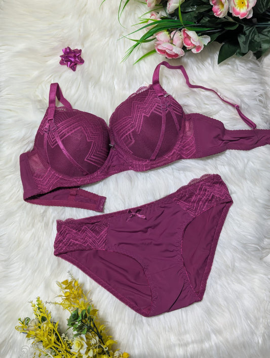 Luxury Bridal Lingerie Set – Stylish Bra & Panty for Brides