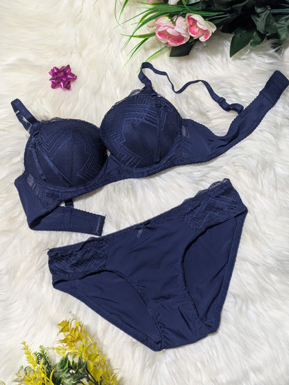 Luxury Bridal Lingerie Set – Stylish Bra & Panty for Brides