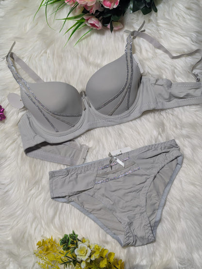 Luxury Embellished Single Padded Bra Set – Trendy & Comfortable