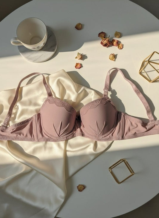 Luxury Lace Padded Bra in Pakistan – Safaa.pk