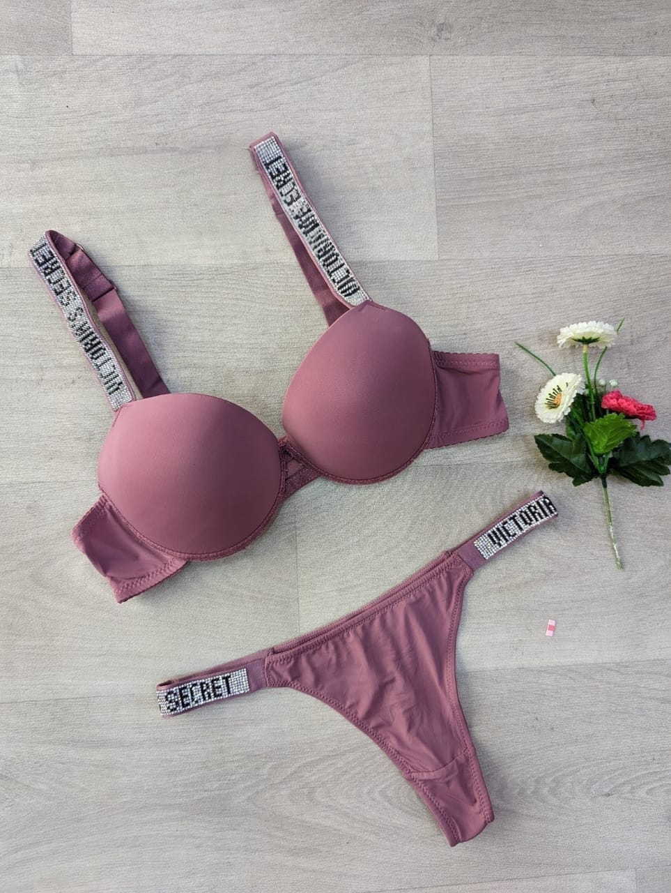 Luxury Strappy Bra Set in Pakistan – Safaa.pk