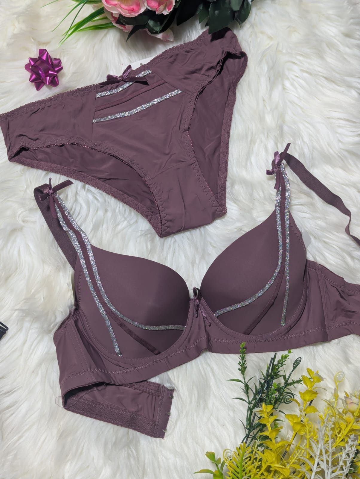 Luxury Embellished Single Padded Bra Set – Trendy & Comfortable