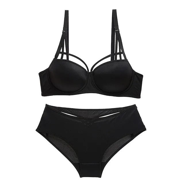 Luxury Glossy Foam Bra & Panty Set in Pakistan – Safaa.pk