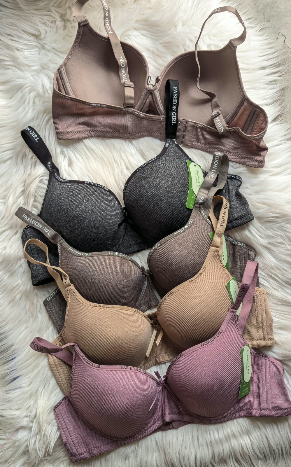 Ribbed Padded Underwire Bra with FASHION GIRL Wide Straps in Pakistan – Safaa.pk