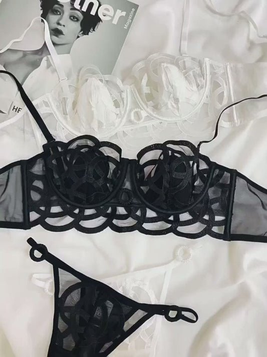 Romantic Lace Thin Pad Bra Set in Pakistan – Safaa.pk