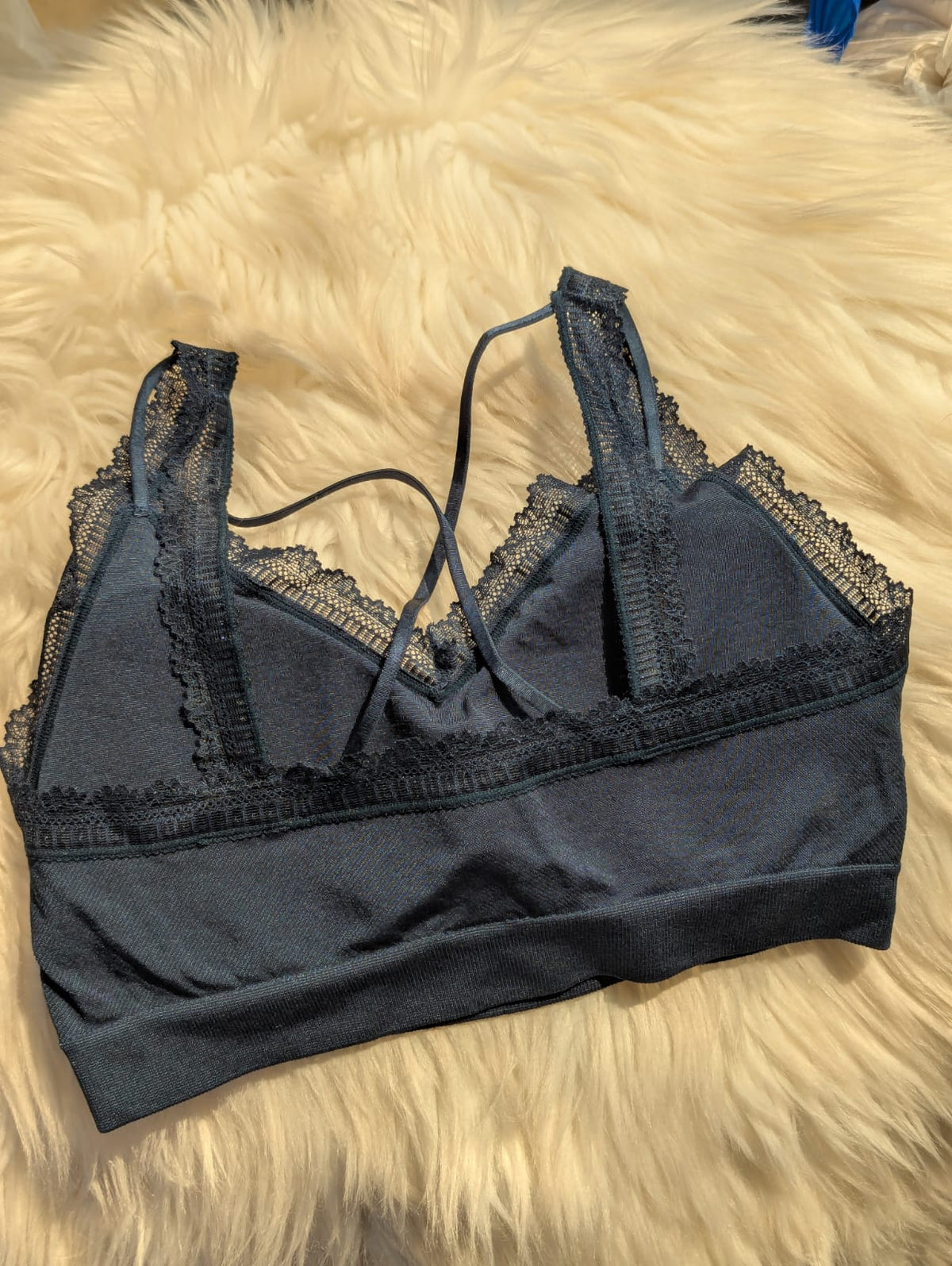 Seamless Lace-Trim Ribbed Bralette in Pakistan – Safaa.pk