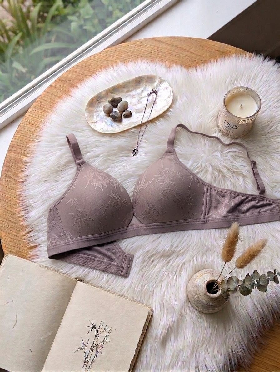 Seamless Padded Summer Bra in Pakistan – Safaa.pk