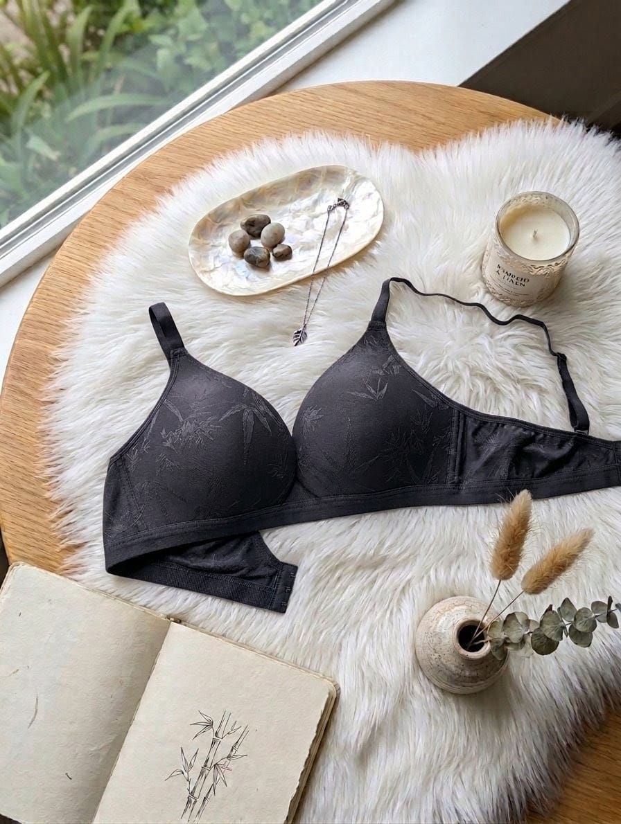 Seamless Padded Summer Bra in Pakistan – Safaa.pk