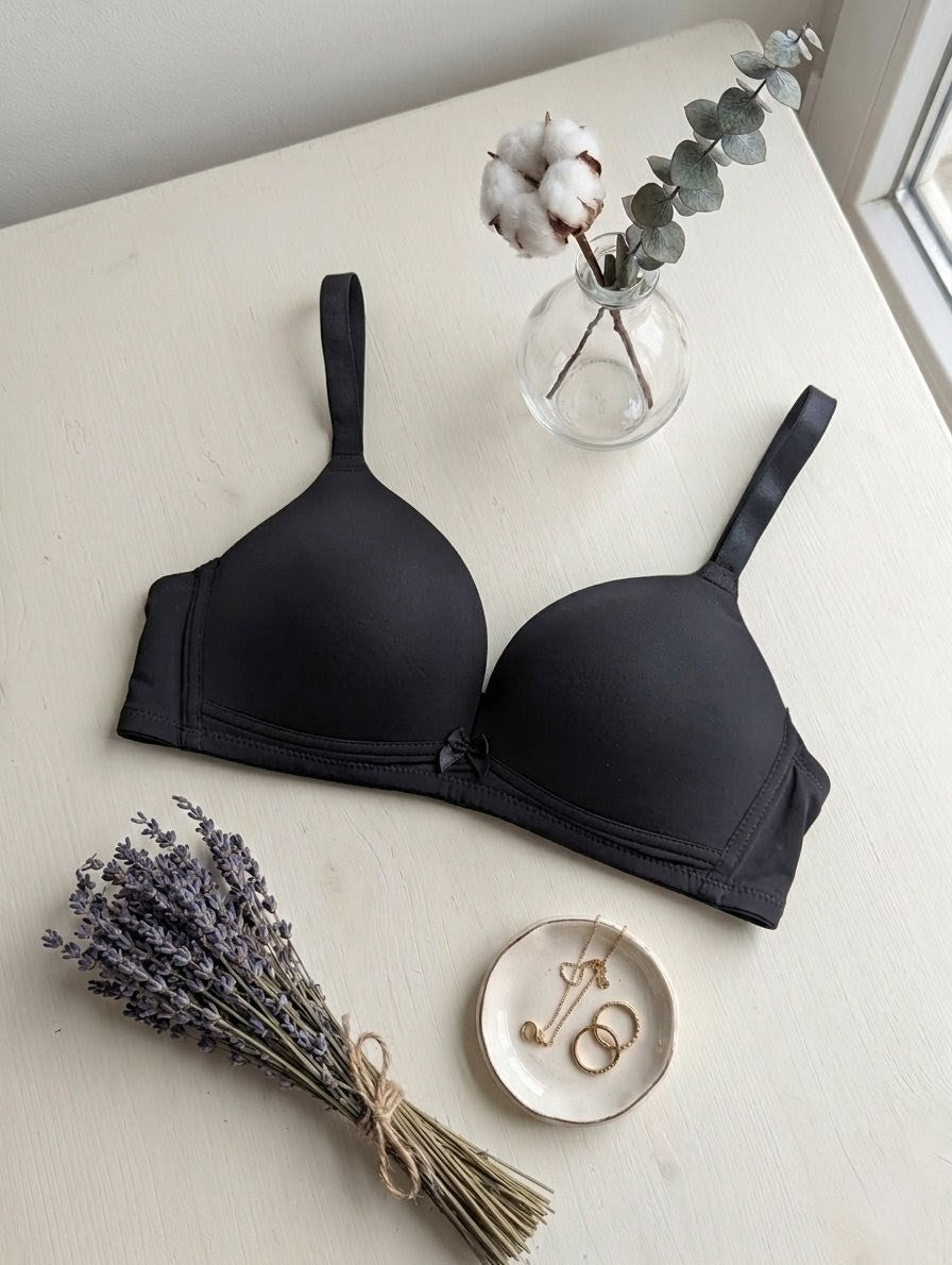 Seamless T-Shirt Padded Bra in Pakistan – Safaa.pk