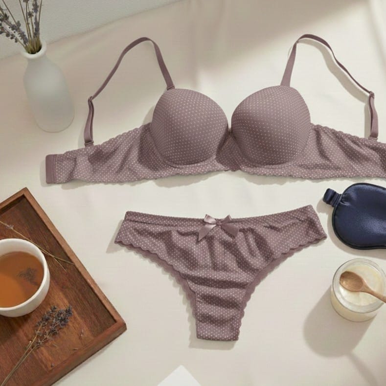Seamless dotted bra set in Pakistan – Safaa.pk