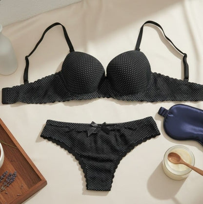 Seamless dotted bra set in Pakistan – Safaa.pk