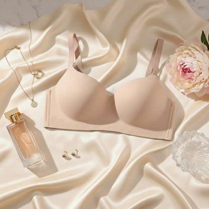 Seamless padded bra in Pakistan