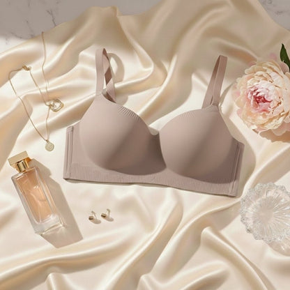 Seamless padded bra in Pakistan