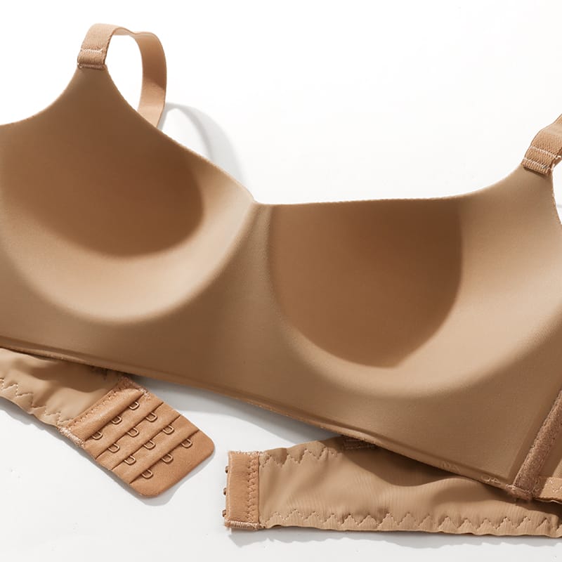 Seamless padded bra in Pakistan