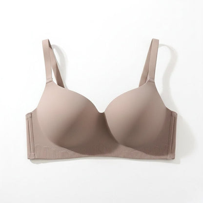 Seamless padded bra in Pakistan