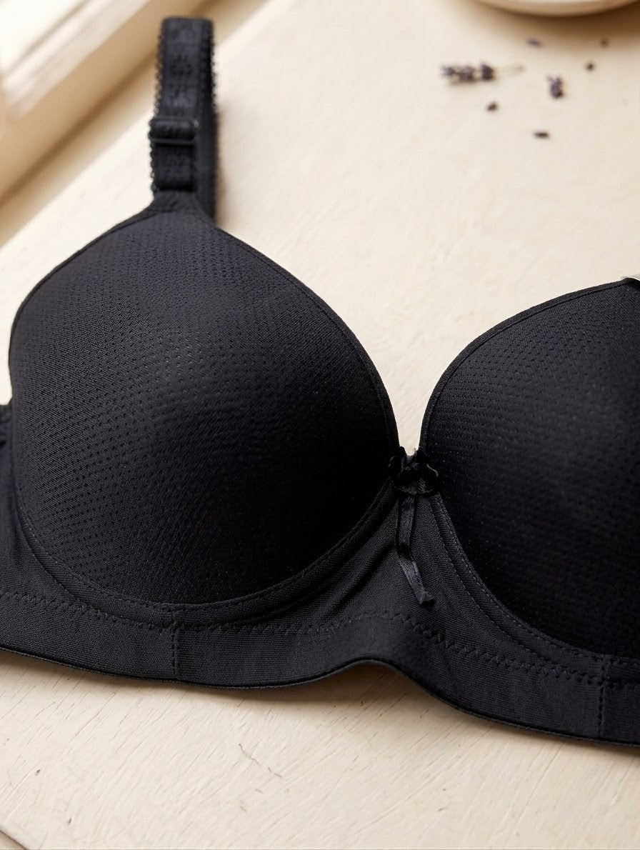 Self-Dotted Underwire Thin Pad Bra in Pakistan – Safaa.pk
