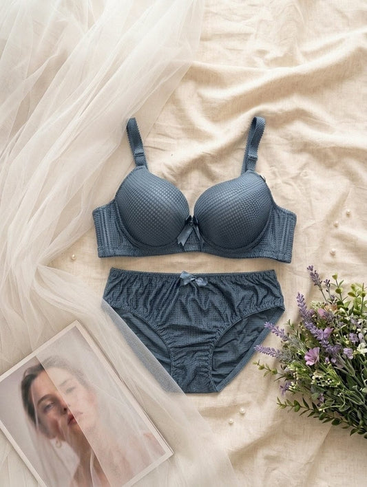 Self-Texture Padded Bra Set in Pakistan – Safaa.pk