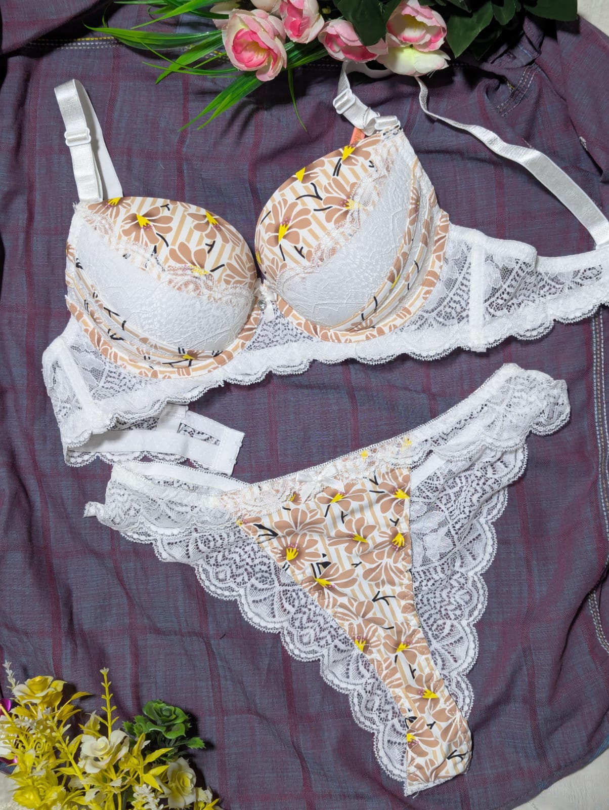 Lacy Sunflower Bra Set Sexy Foam Bra with Underwire Support SAFAA Lacy Sunflower Bra Set Sexy Foam Bra with Underwire Support SAFAA