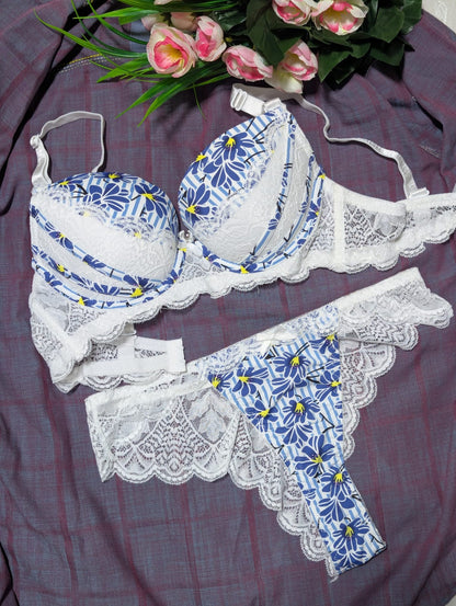 Sexy Sunflower Lace Foam Bra Set in Pakistan – Safaa.pk
