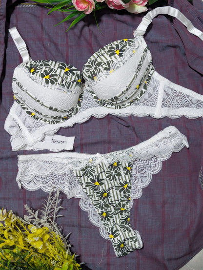 Sexy Sunflower Lace Foam Bra Set in Pakistan – Safaa.pk