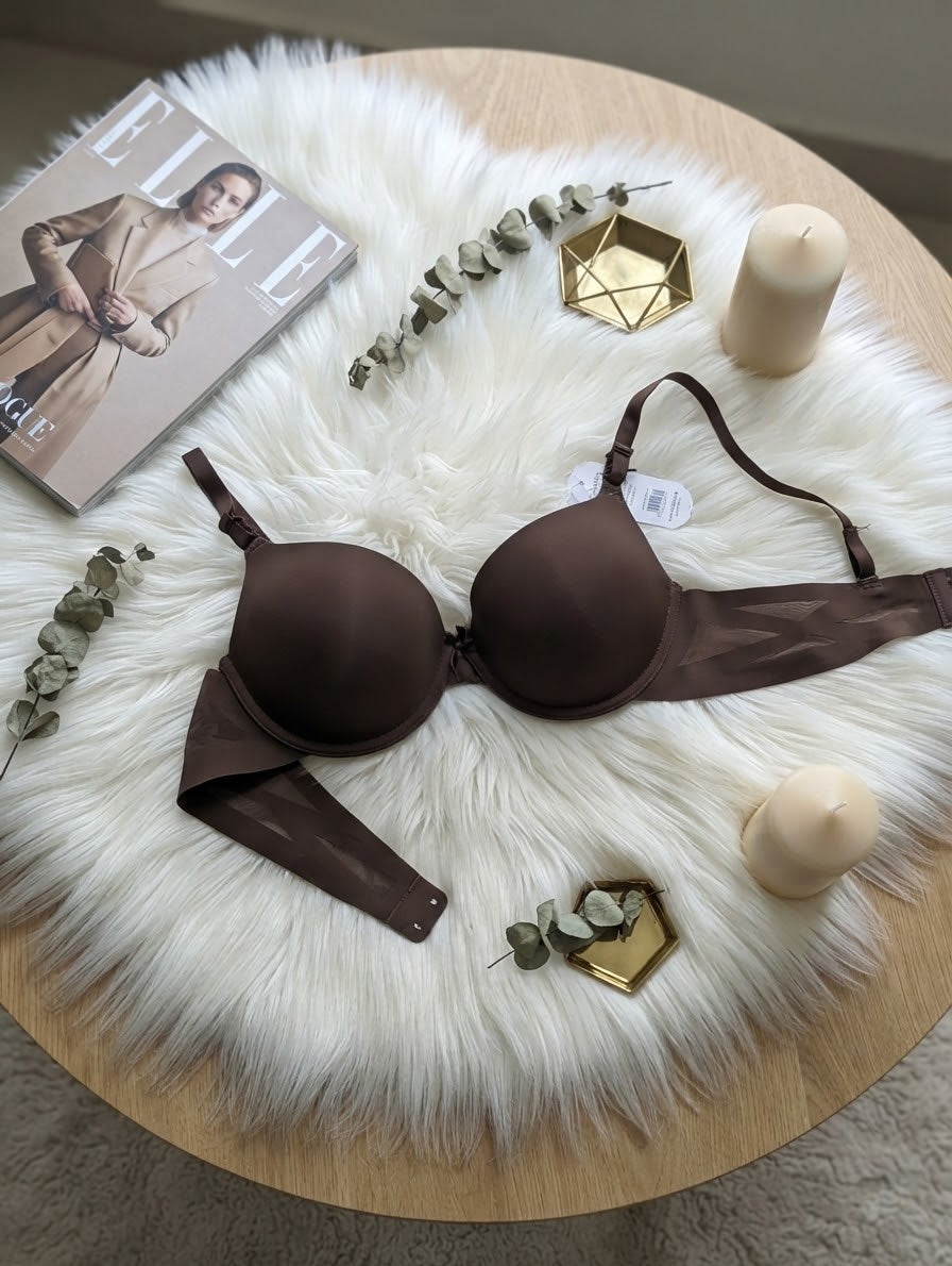 Smooth Padded T-Shirt Bra with Seamless Cups in Pakistan – Safaa.pk