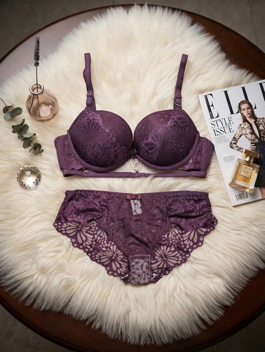 Soft Floral Lace Bridal Bra Set in Pakistan – Safaa.pk