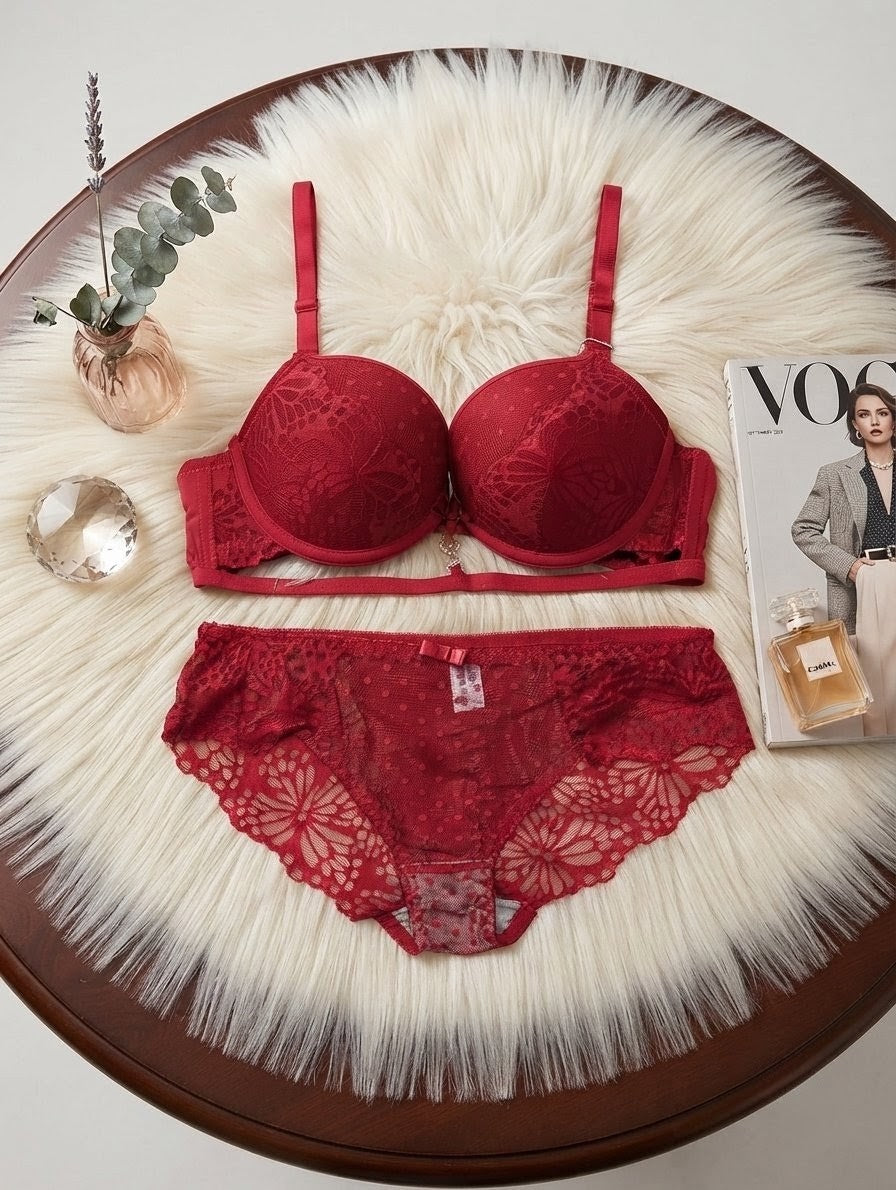 Soft Floral Lace Bridal Bra Set in Pakistan – Safaa.pk